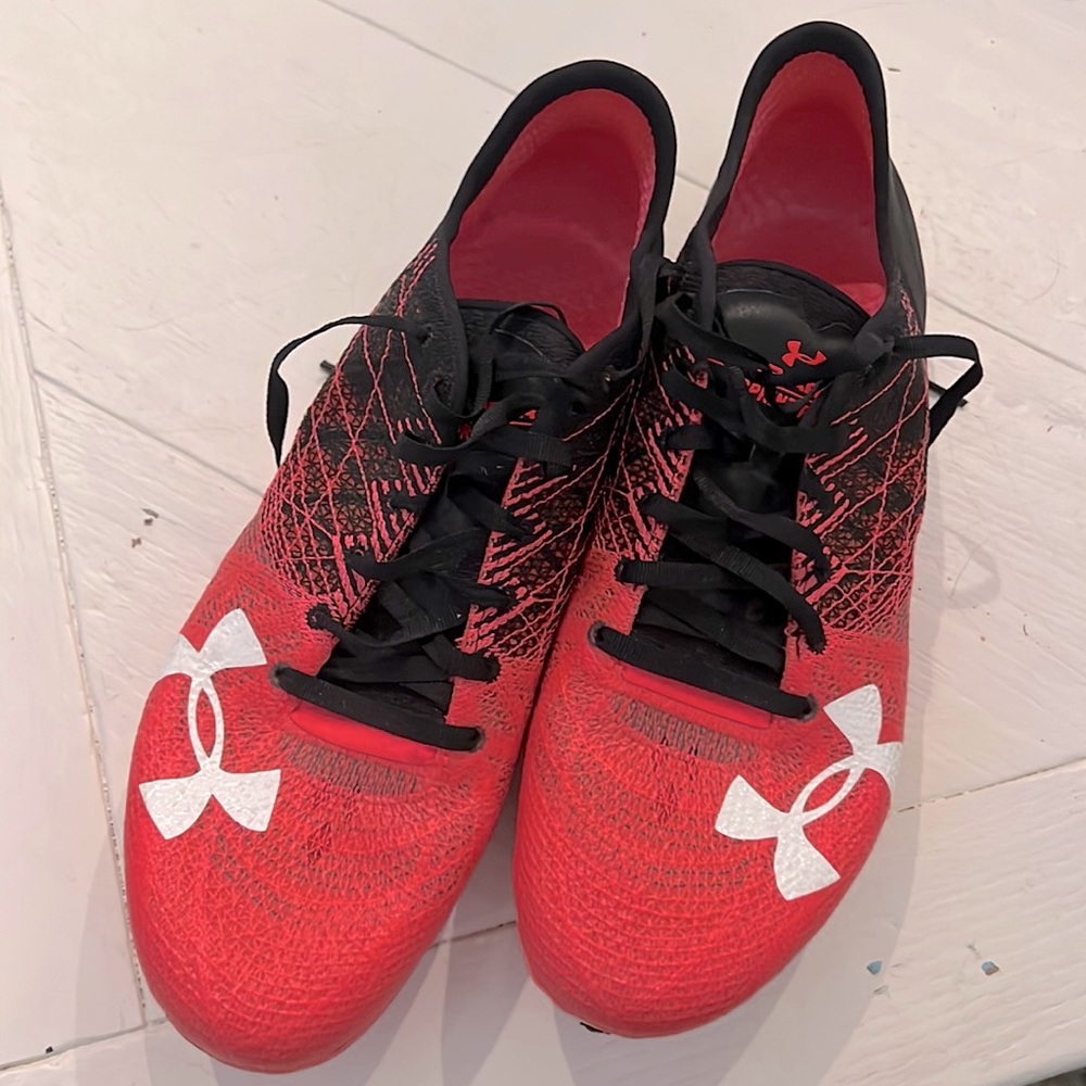 Men’s Under Armour speedform shoes